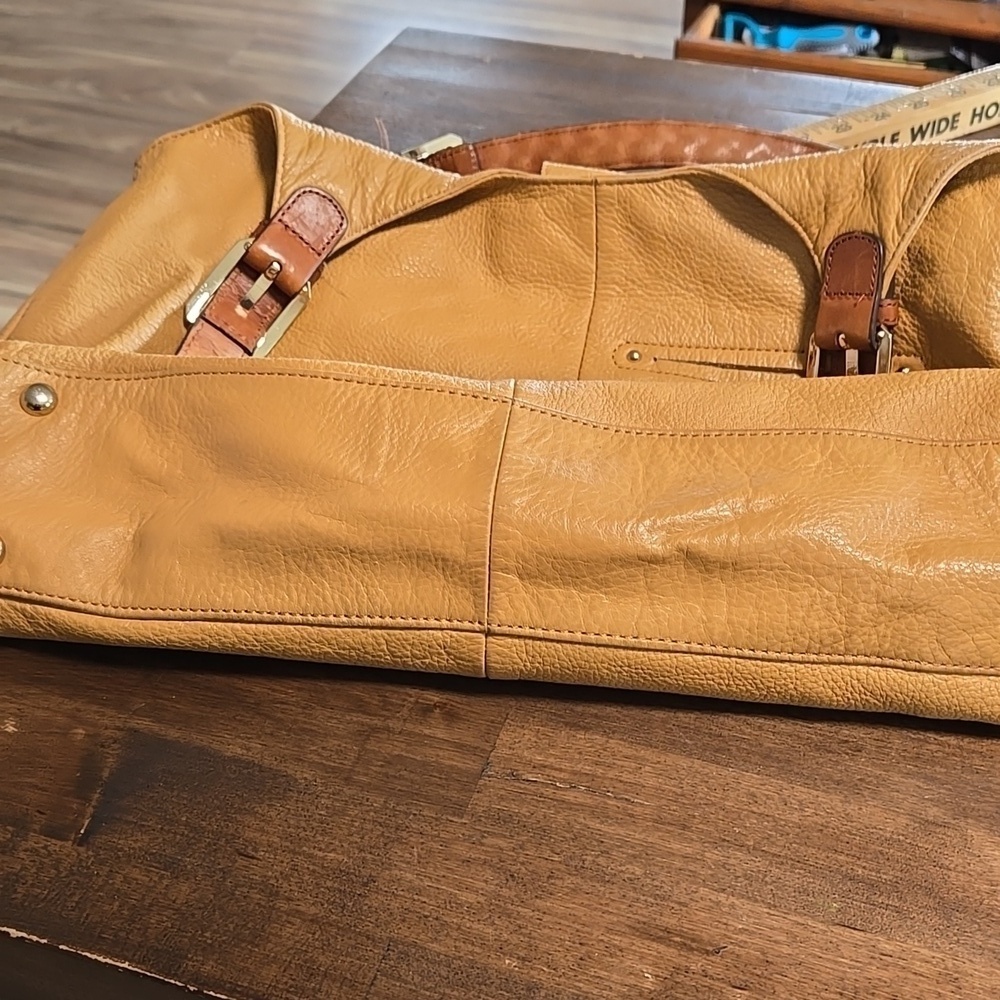 B Makowsky Elegant Tan Leather Tote Bag Hobo Bag With Braided Handles Footed - Picture 7 of 9